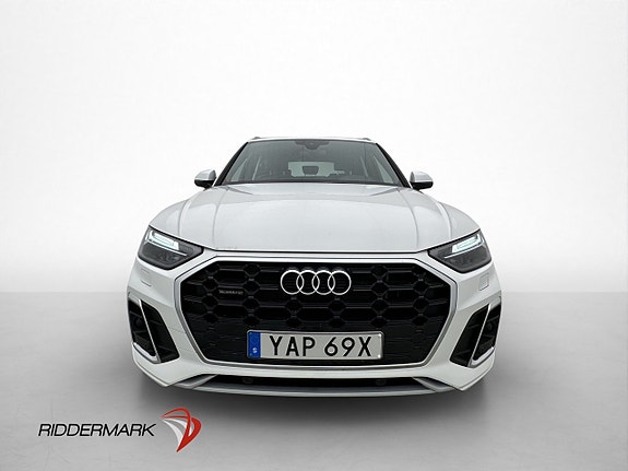 Audi Q5 2 of 5