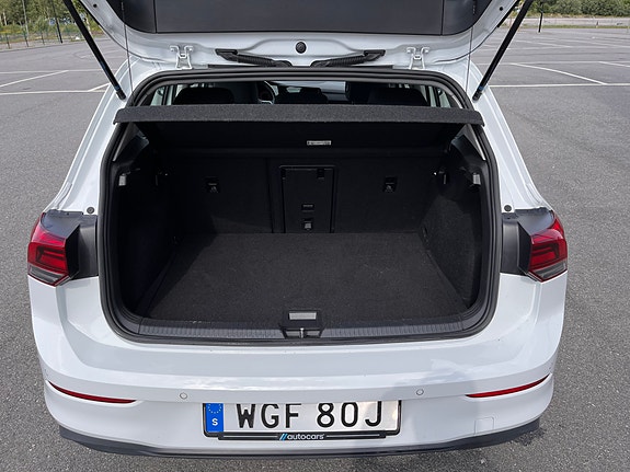 Volkswagen Golf VIII 8 of 13