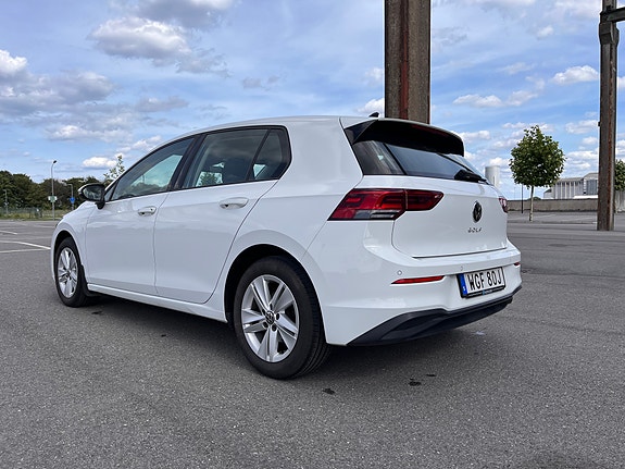 Volkswagen Golf VIII 3 of 13