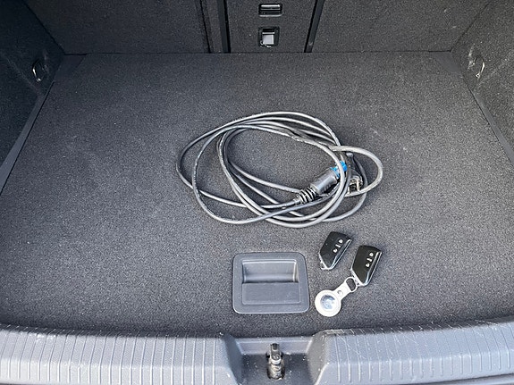 Volkswagen Golf VIII 12 of 13