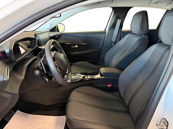 Peugeot 208 7 of 15