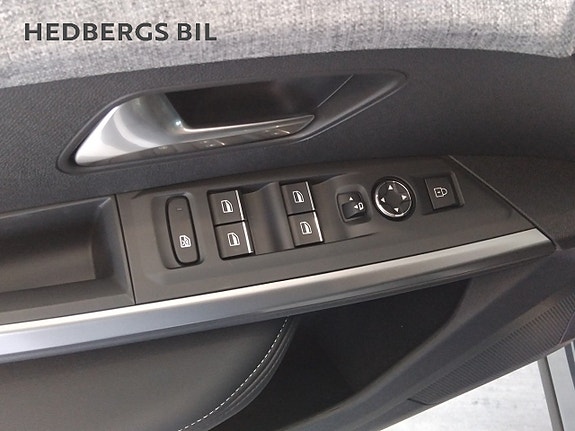 Peugeot 5008 8 of 14