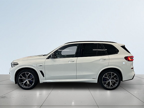 BMW X5 4 of 5