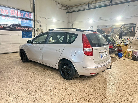 Hyundai i30 4 of 14