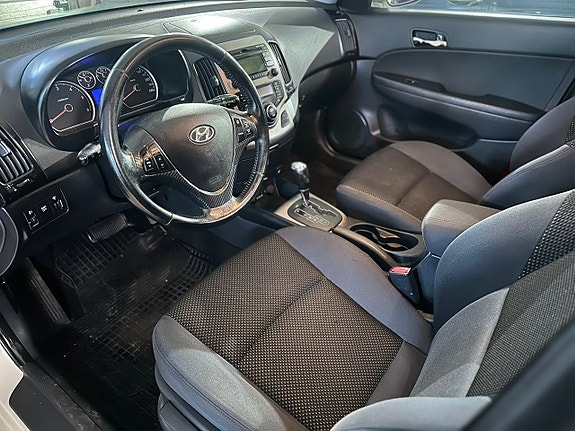 Hyundai i30 7 of 14
