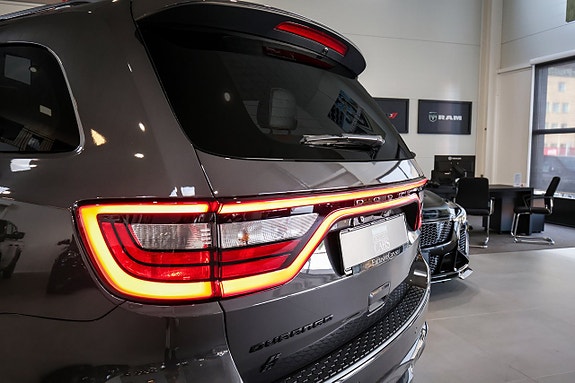 Dodge Durango 8 of 30