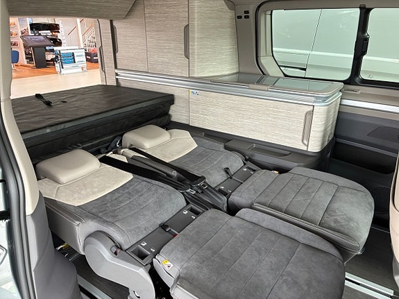 Volkswagen California 27 of 27