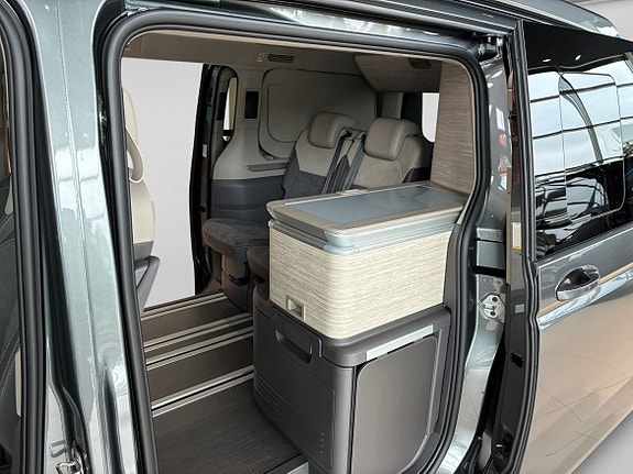 Volkswagen California 13 of 27