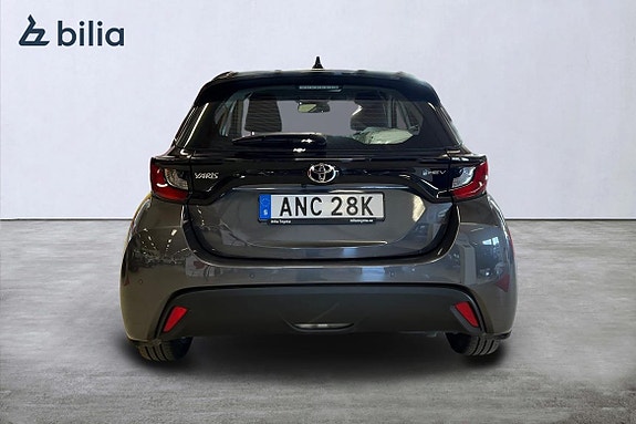 Toyota Yaris 5 of 5