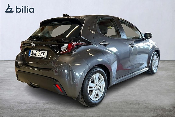 Toyota Yaris 19 of 21