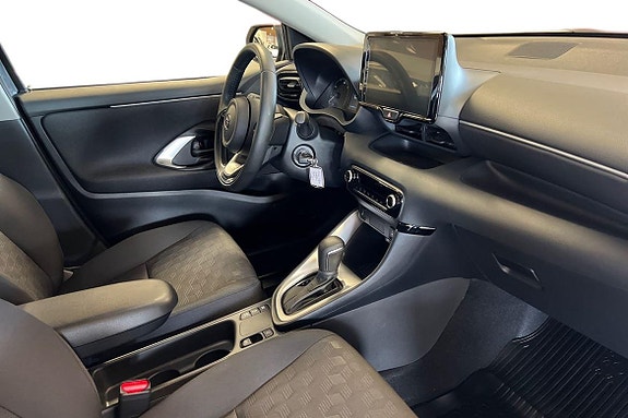Toyota Yaris 7 of 21