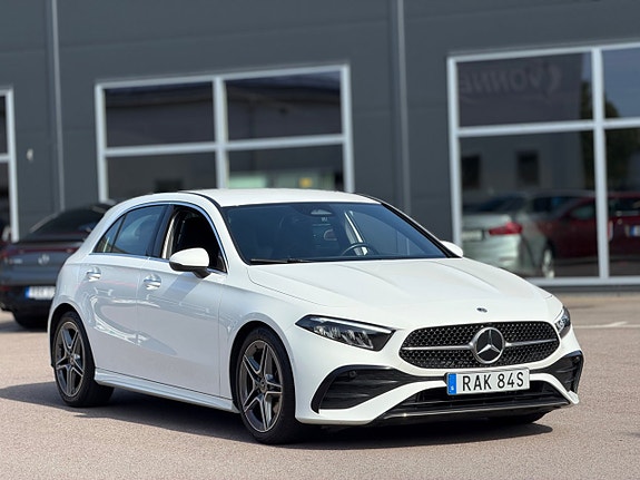 Mercedes-Benz A200 4 of 5