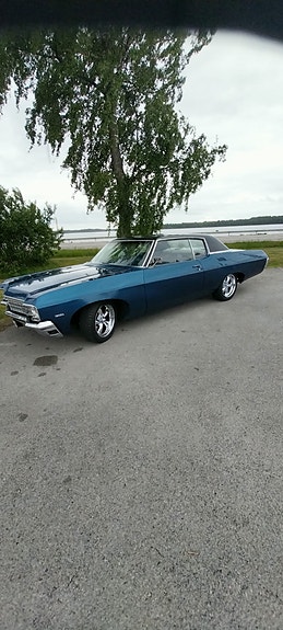 Chevrolet Caprice 2 of 5