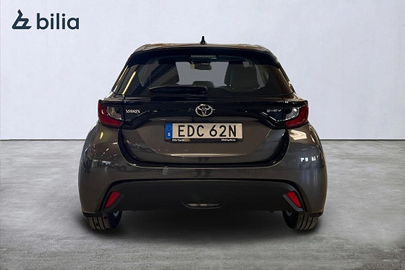 Toyota Yaris 5 of 5