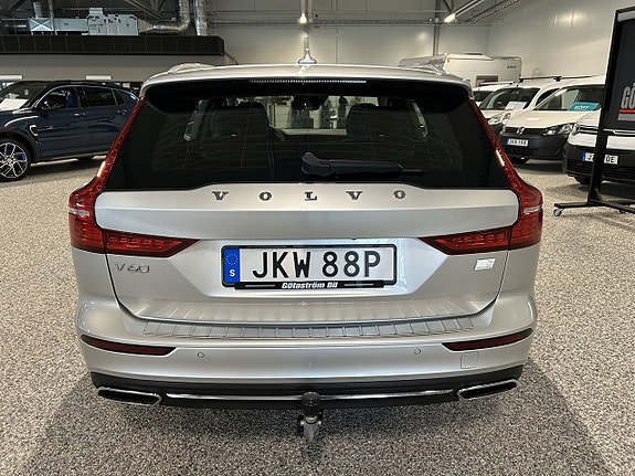 Volvo V60 3 of 5