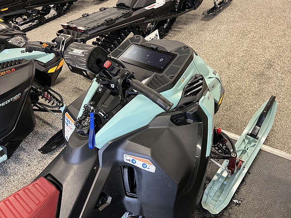 Ski-Doo Freeride 146" 850 Turbo 10,25" 136 mil 8 of 12
