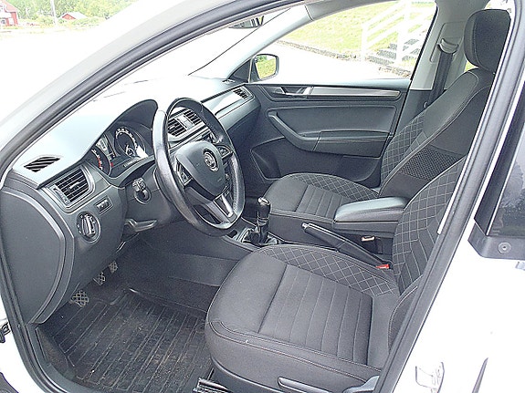 Skoda Rapid Spaceback 5 of 5