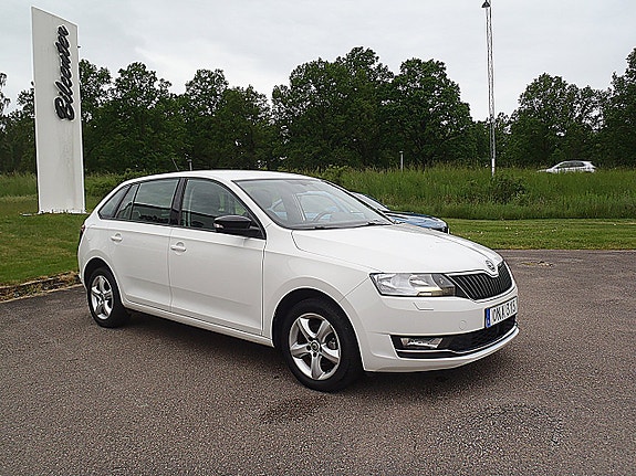 Skoda Rapid Spaceback 2 of 5
