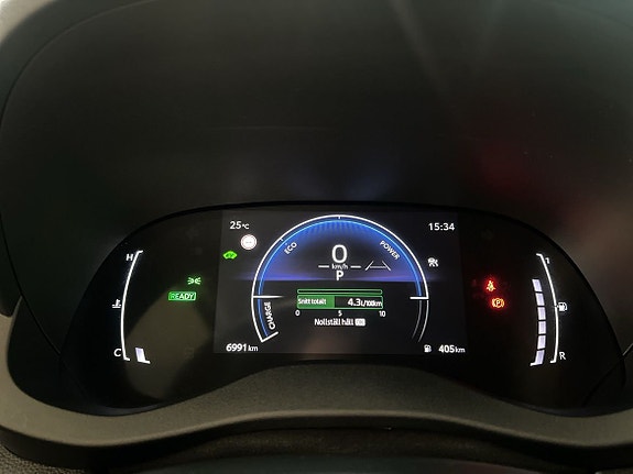 Toyota Yaris 24 of 28