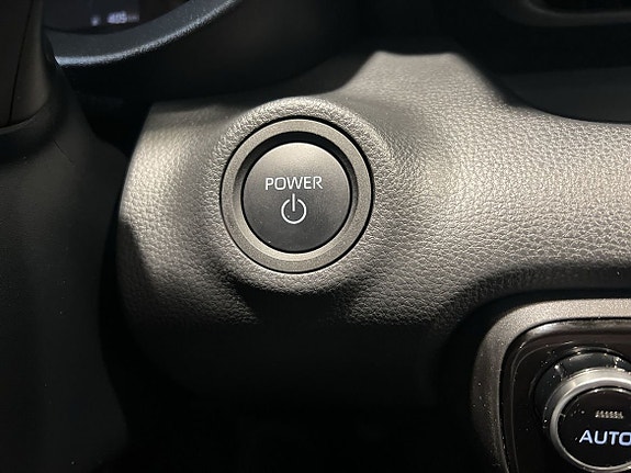Toyota Yaris 18 of 28