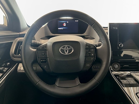 Toyota bZ4X 12 of 26