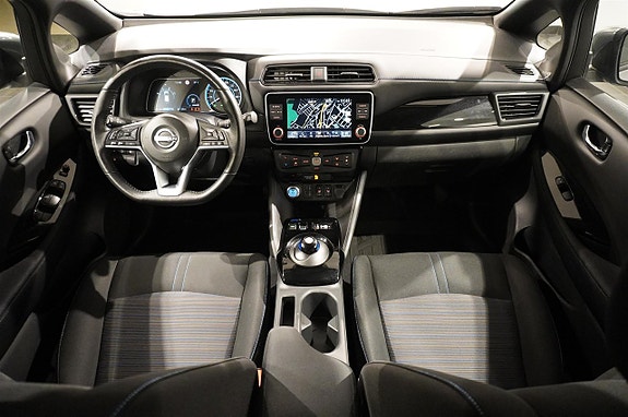 Nissan Leaf 10 of 16
