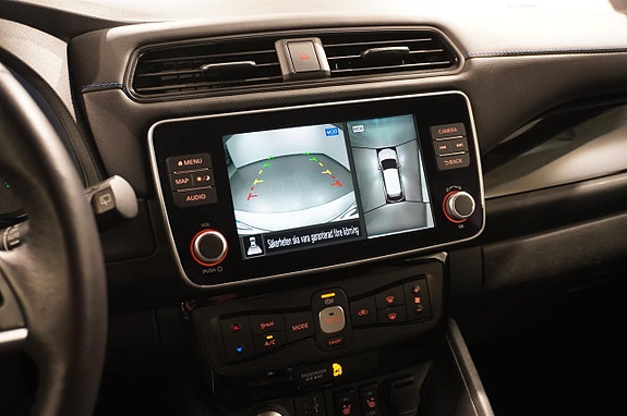 Nissan Leaf 12 of 16
