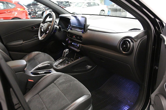 Hyundai Kona 18 of 24