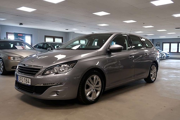 Peugeot 308 SW 3 of 5
