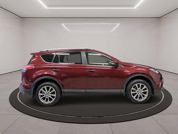 Toyota RAV4 28 of 30