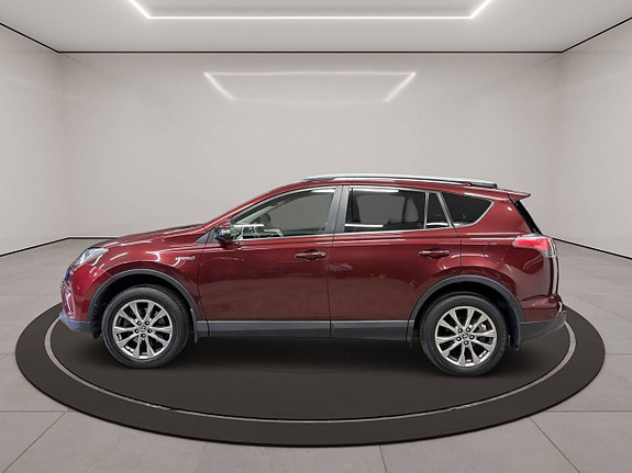 Toyota RAV4 6 of 30