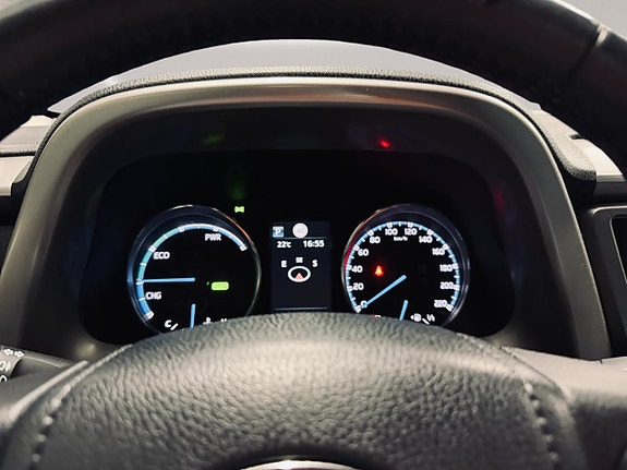 Toyota RAV4 18 of 30