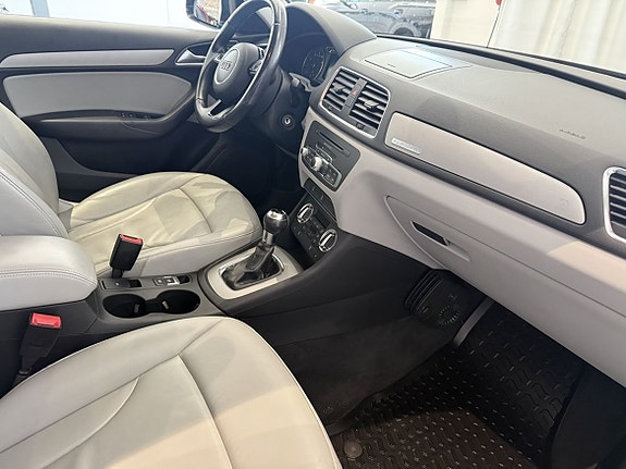 Audi Q3 7 of 16