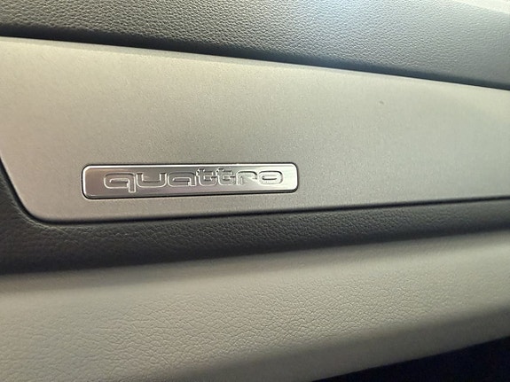 Audi Q3 6 of 16