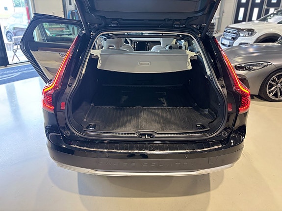 Volvo V90 Cross Country 6 of 21