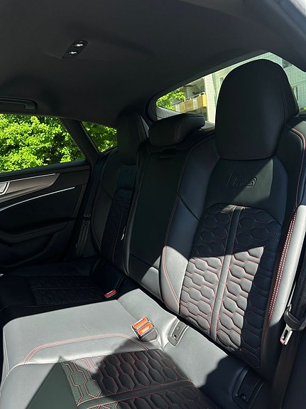 Audi RS7 8 of 12