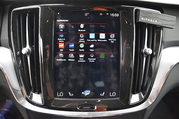 Volvo V60 13 of 27