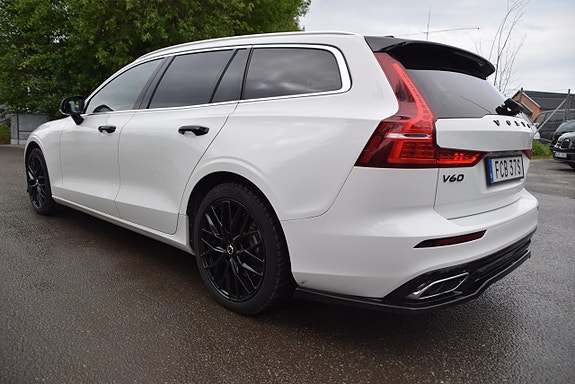 Volvo V60 6 of 27