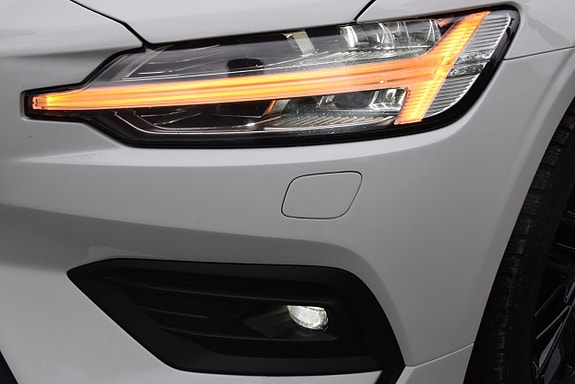 Volvo V60 23 of 27