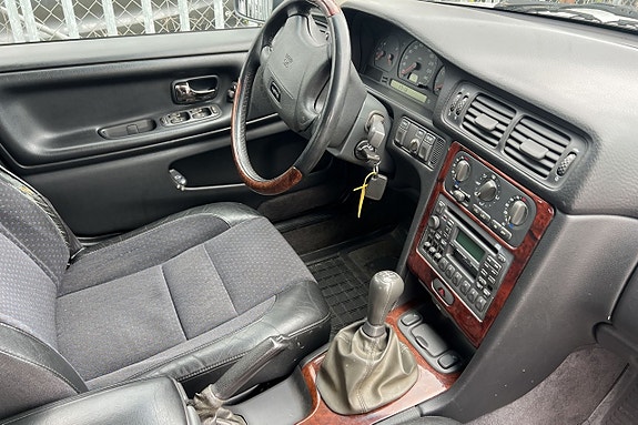 Volvo S70 10 of 14