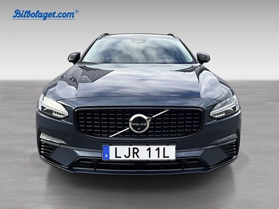 Volvo V90 2 of 5