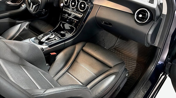 Mercedes-Benz C300 e 5 of 5
