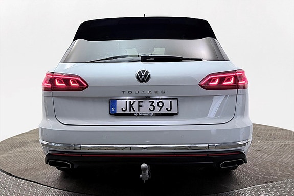 Volkswagen Touareg 7 of 30