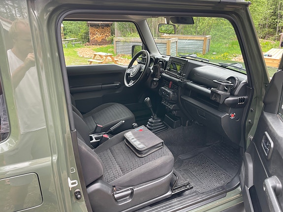 Suzuki Jimny 4 of 5