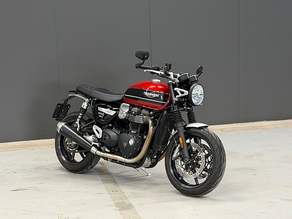 Triumph Speed Twin 1200|925 mil|Svensksåld|97hk