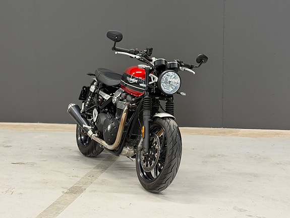 Triumph Speed Twin 1200|925 mil|Svensksåld|97hk 2 of 15