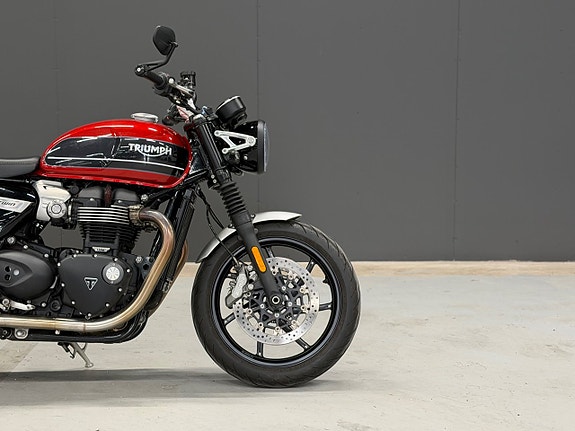 Triumph Speed Twin 1200|925 mil|Svensksåld|97hk 7 of 15