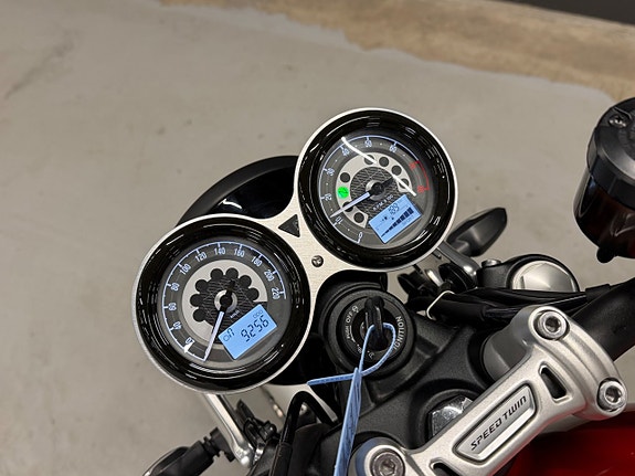 Triumph Speed Twin 1200|925 mil|Svensksåld|97hk 15 of 15
