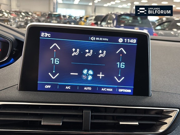 Peugeot 3008 13 of 17