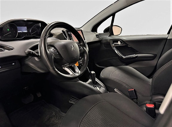 Peugeot 208 10 of 21